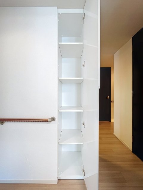 ザ・パークハウス　新宿タワー14階 収納