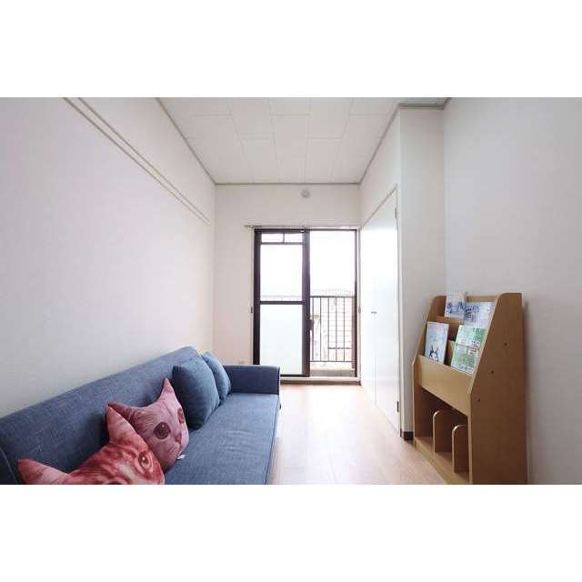 メゾンリヴィエール301号室 奥左洋室