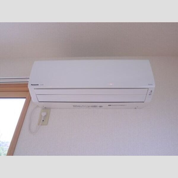 グランドソレーユ　　A棟201号室 エアコン