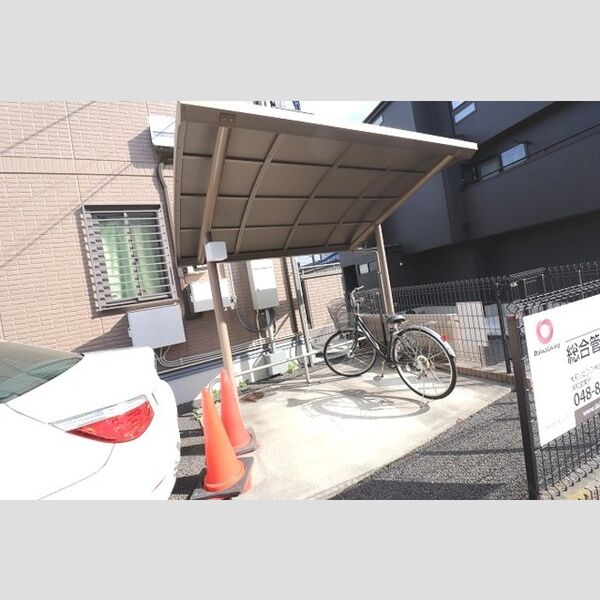 プランドール 駐輪場