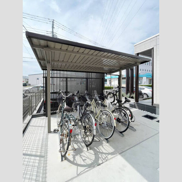 ノーブル　ヴィラ 駐輪場