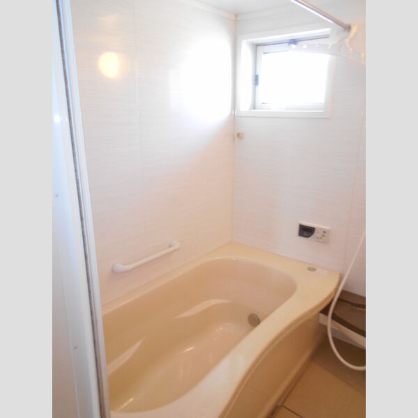 アクシス南大塚205号室 浴室