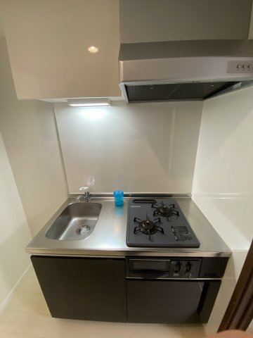 リーヴェルポート横浜三ッ沢LUKIA202号室 キッチン