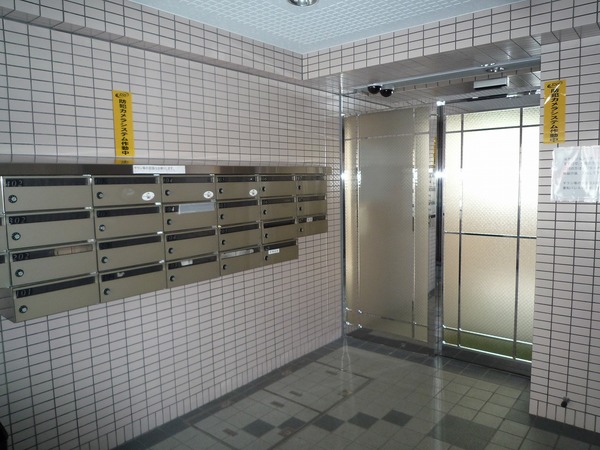 菱和パレス千歳烏山207号室 エントランス