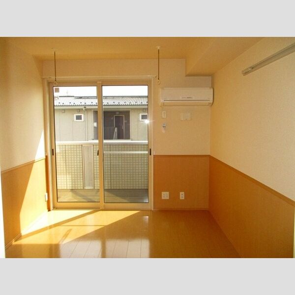 メゾン　あい・あこ　あこ302号室 居室