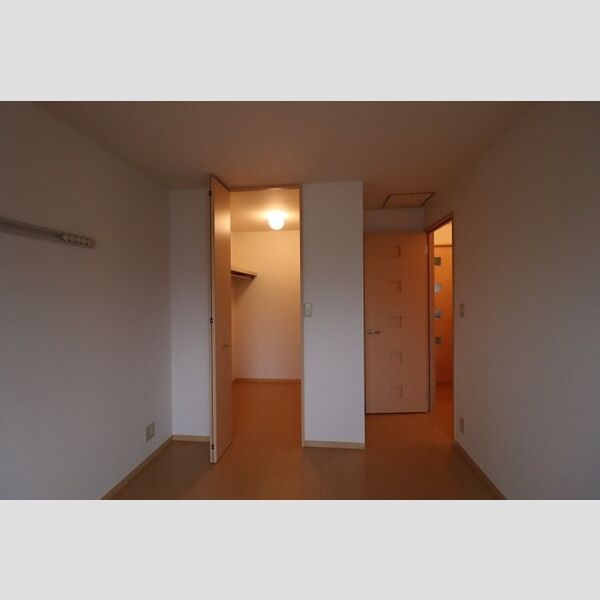 フォレスト・ヴィラ ウォークインクローゼット