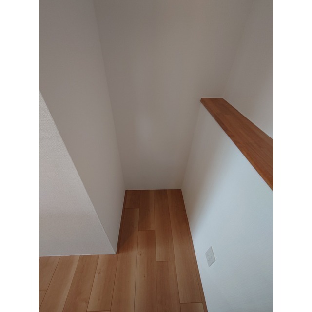 ルクレ馬込0501号室 冷蔵庫置き場（キッチン奥）