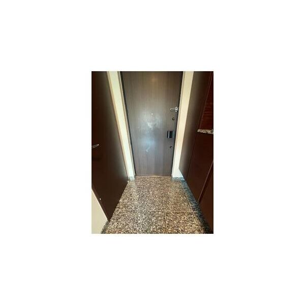 シティタワー麻布十番1710号室 玄関