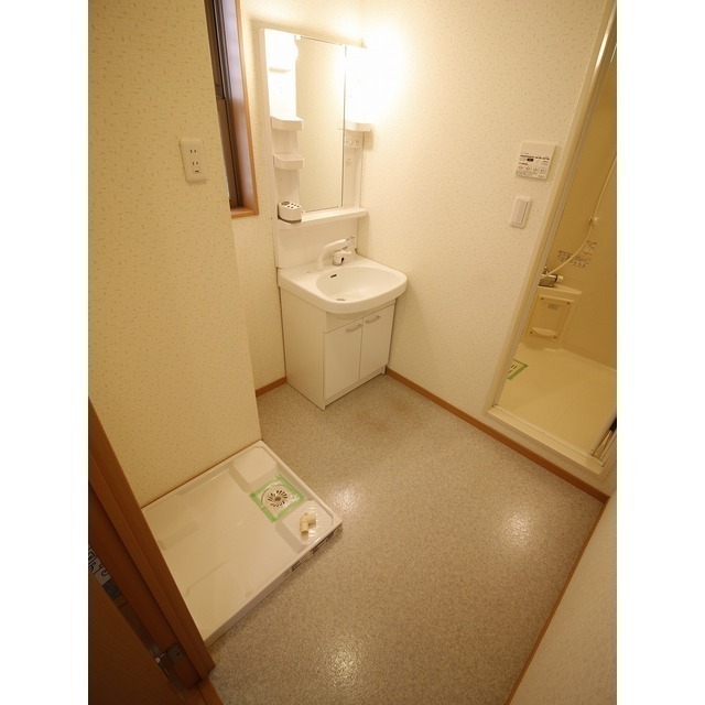 アムール MS 内観