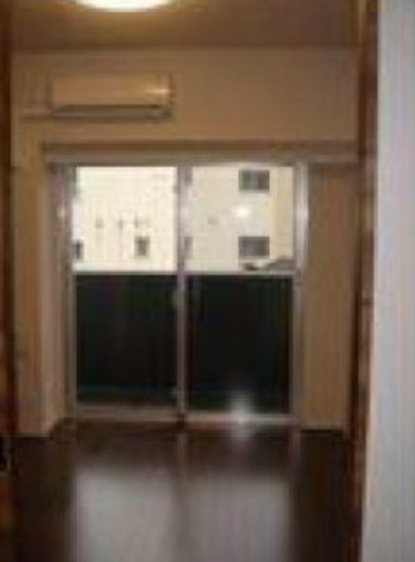 ステージファースト東新宿 リビング