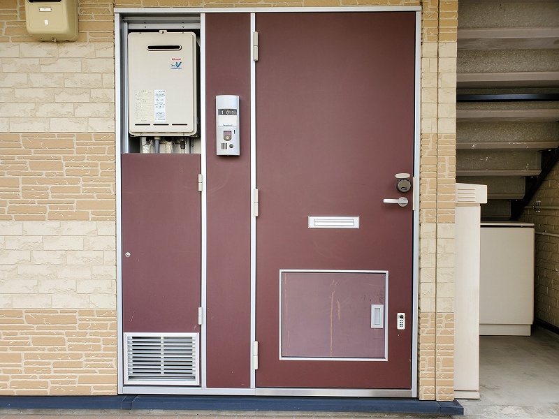 レオパレスボヌール108号室 玄関