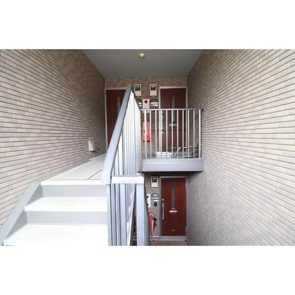 ブランシール102号室 エントランス