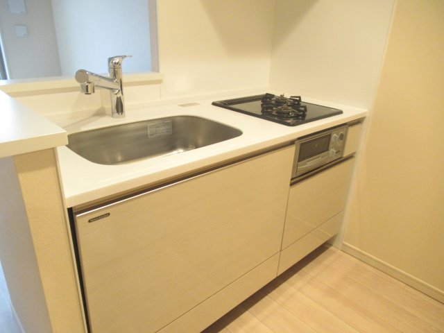 ザ・レジデンス蒲田アイリスコート システムキッチン（2口ガスコンロ・グリル付）