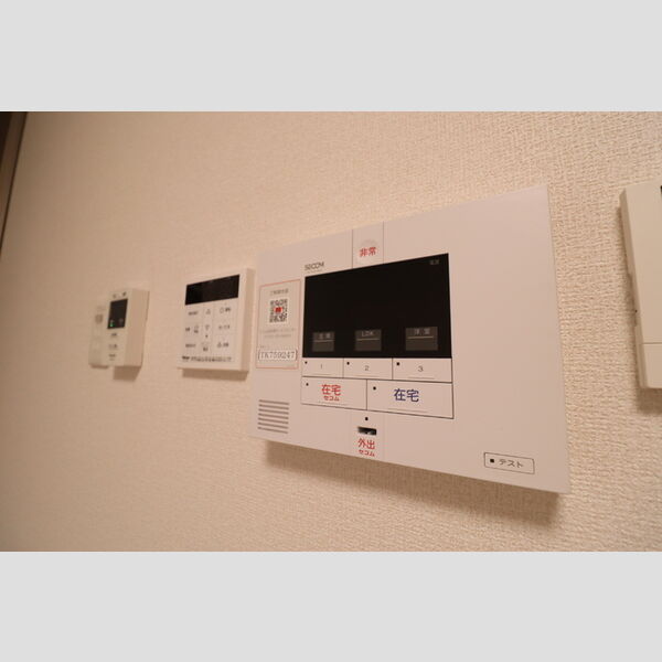 アヴァンスコート壱番館102号室 セコム　ホームセキュリティ