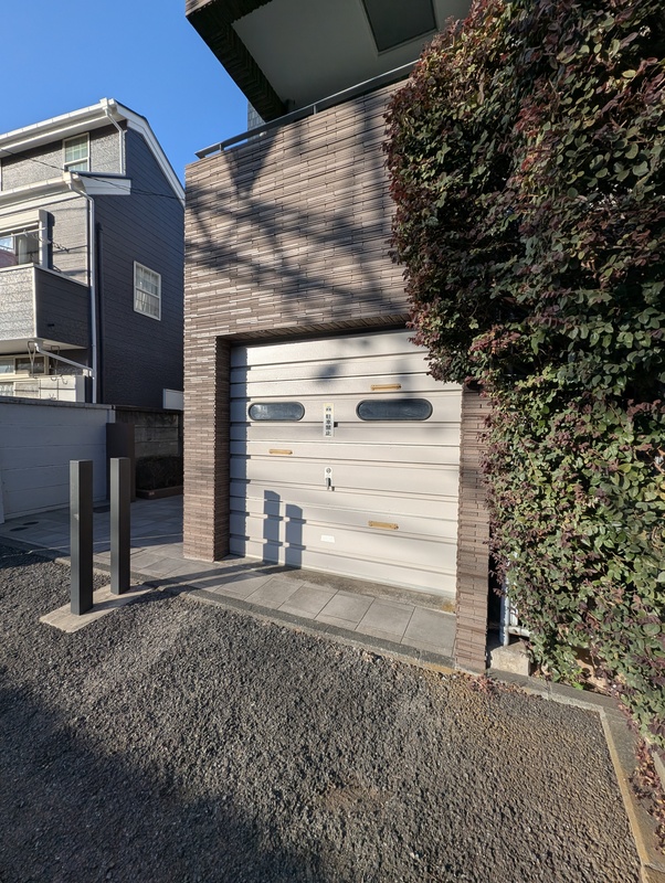 ガーデンハウス浜田山 専用車庫