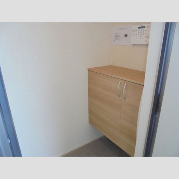 ウェルデンスD-stay　B213号室 同建物別部屋の参考画像