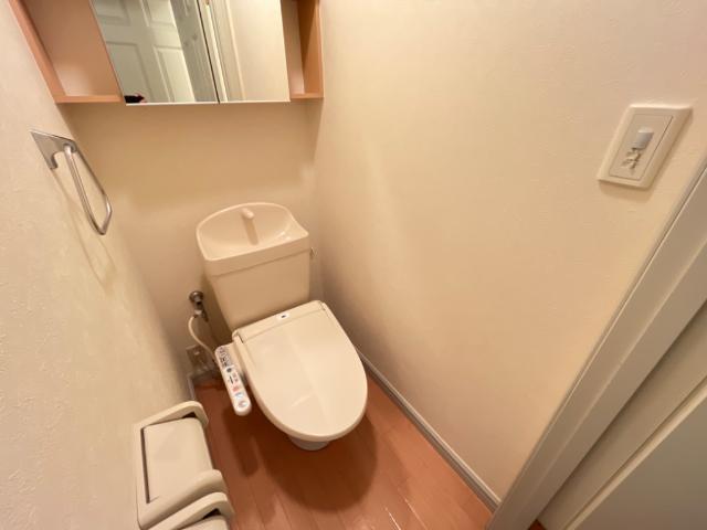 エクセルハイム102号室 シャワー付トイレ