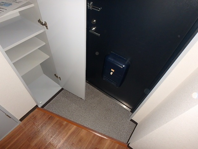 コンステラション3階 ※別号室写真