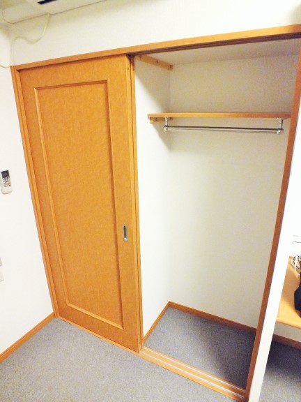 レオパレス平作 内観