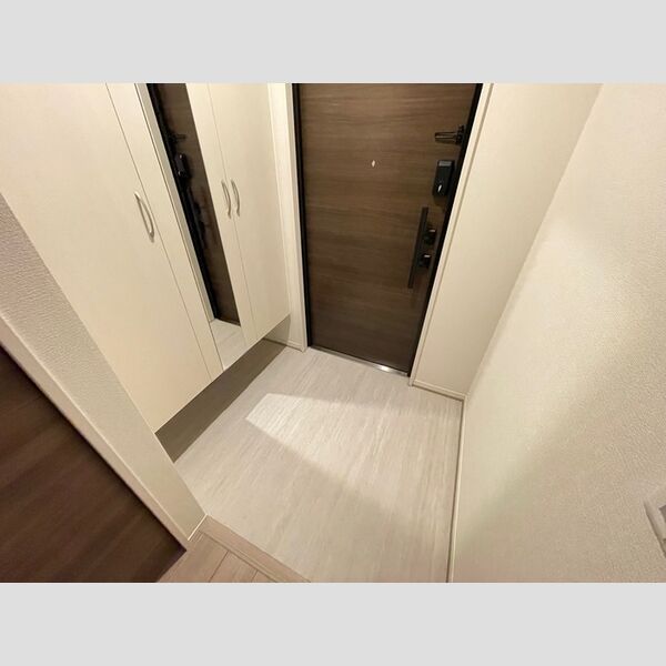 響203号室 同建物別部屋の参考画像