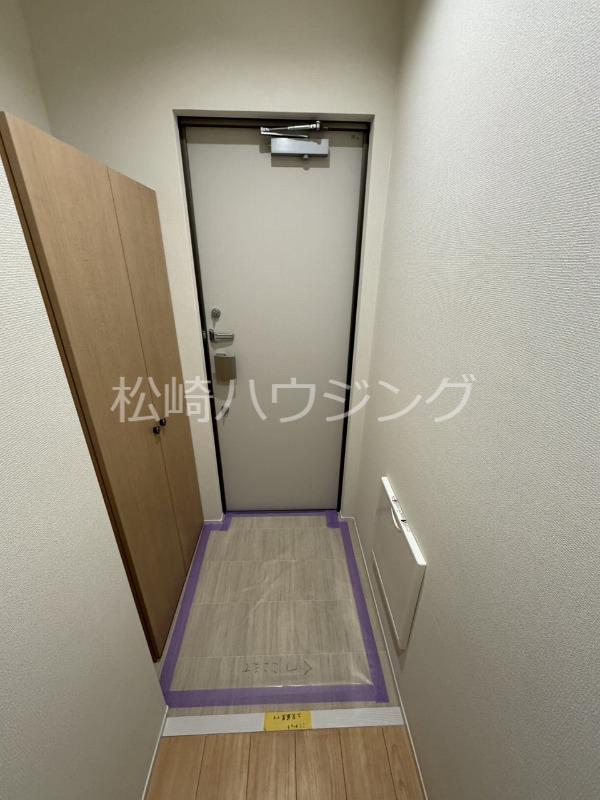プラムパレス有波2階 玄関