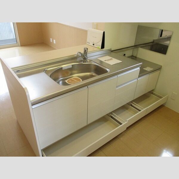 メゾン　あい・あこ　あこ203号室 キッチン