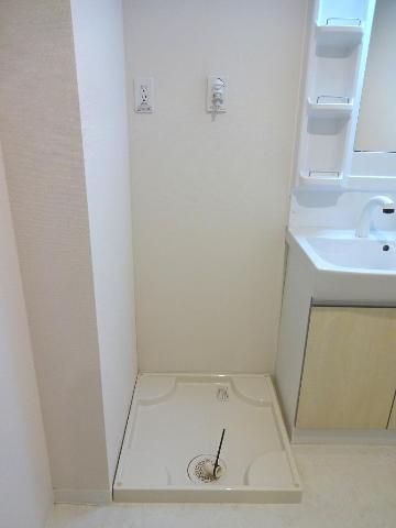 Ｌｅｇａｃｙ稲毛305号室 洗濯機置場