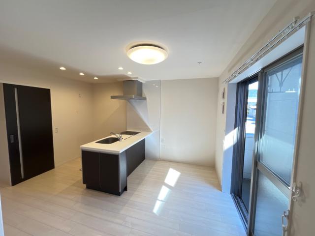 アウリイ リビング