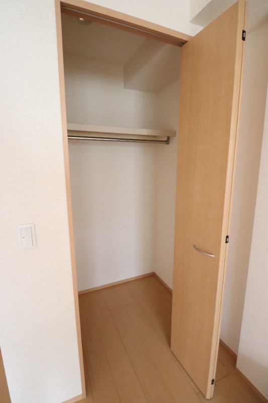 GENOVIA原木中山3階 収納