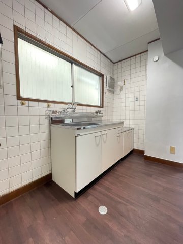 富永ビル リビング