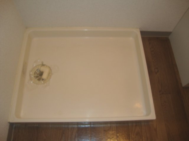 コンフォースⅡ101号室 室内洗濯置場