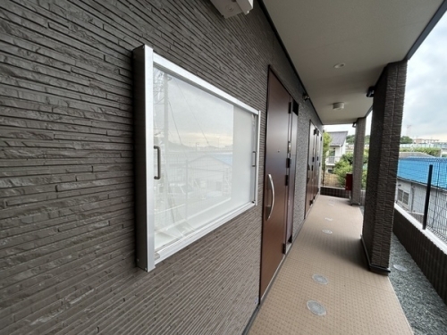 リブリ・コンフォースⅡ1階 エントランス