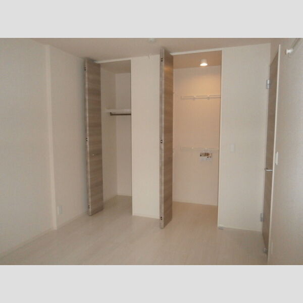 ペスカ 洋室クローゼット