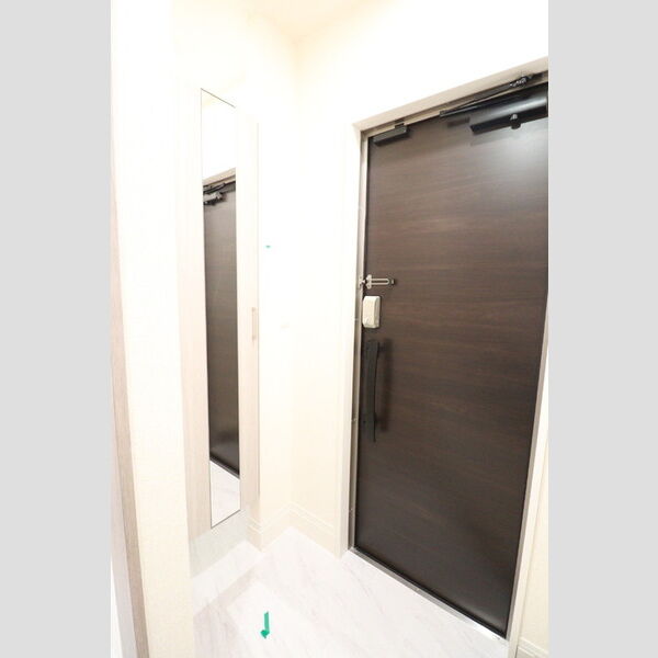 Blanc Cube(ブラン キューブ)101号室 玄関