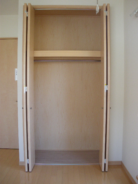 ソフィー武蔵野0203号室 収納