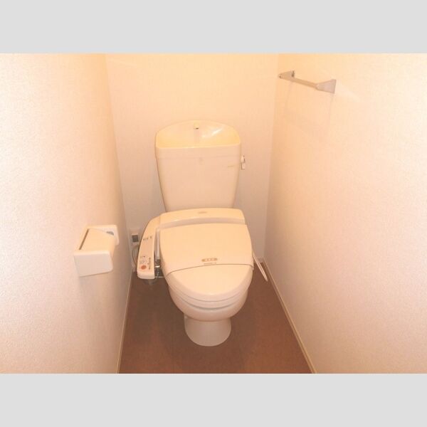 フェリシテ102号室 温水洗浄便座