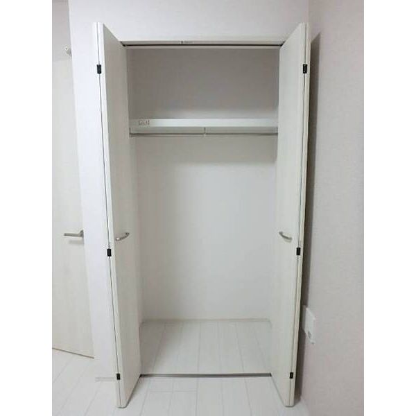 Claire天王台0205号室 収納