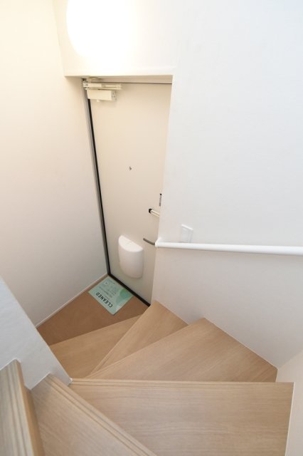 オーパスワン松庵 玄関