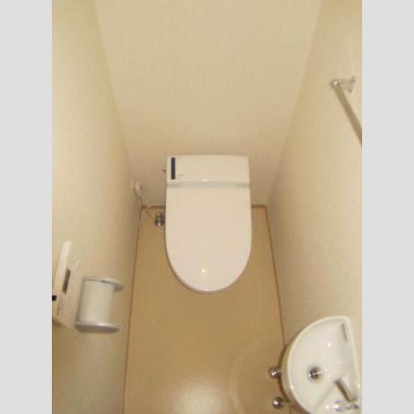 Town　Court大岡 タンクレストイレ(リモコン付)5