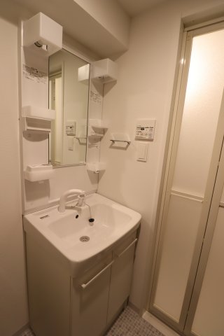 GENOVIA堀切菖蒲園0506号室 洗面