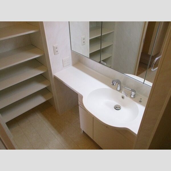 イルミナール 洗髪洗面化粧台