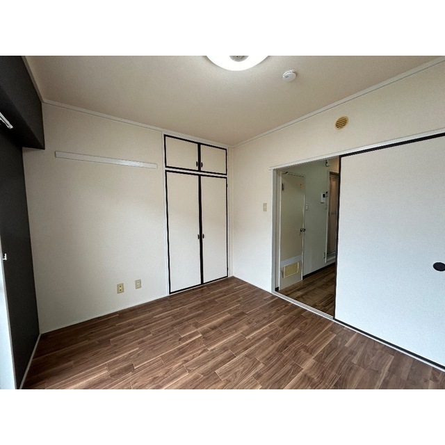 リュミエ越谷207号室 リビング