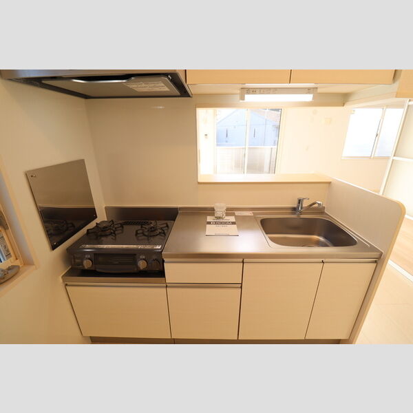 ソウソウ・ソンケン・リュウビ　ソンケン 対面キッチン