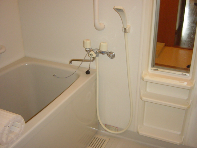 ガーデンリバティ201号室 バス