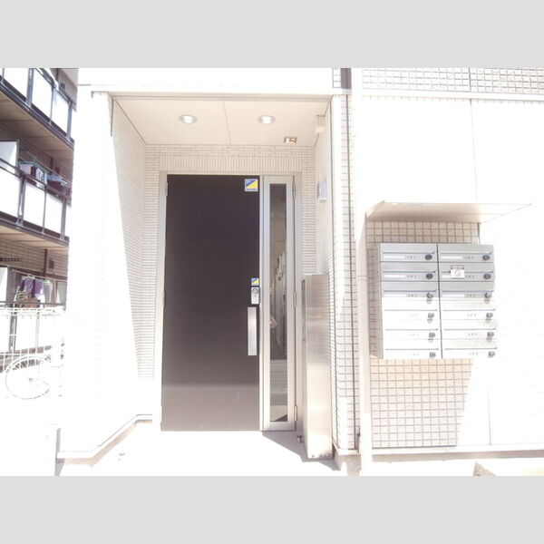 ウィルヴィラージュⅡ エントランス