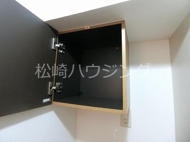 ブロードアロー1階 収納