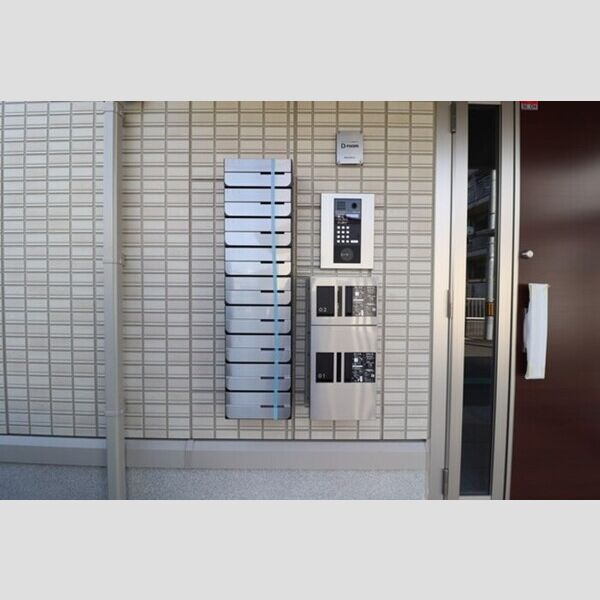 Dimorare(ディモラーレ) 宅配ボックスあり