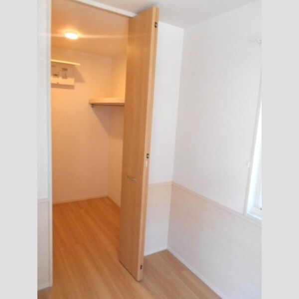 リクライン102号室 ウォークインクローゼット