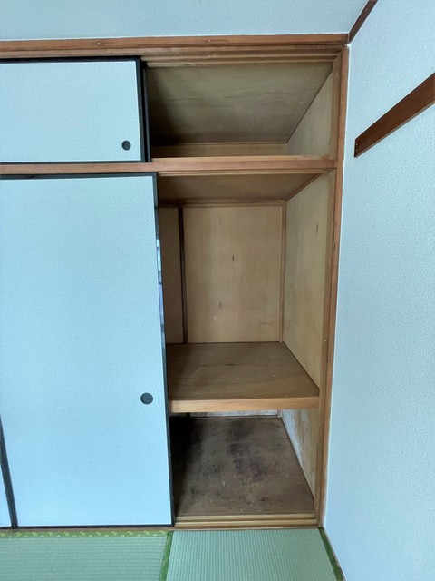 サンハイツ大久保A102号室 収納