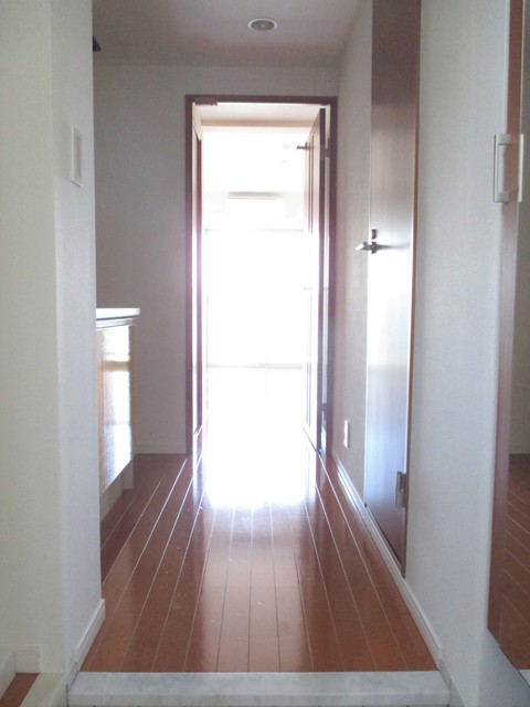 びゅうコート国府津0206号室 玄関